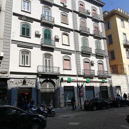 Beb Mariafrancesca Bed & Breakfast Napoli Exterior foto