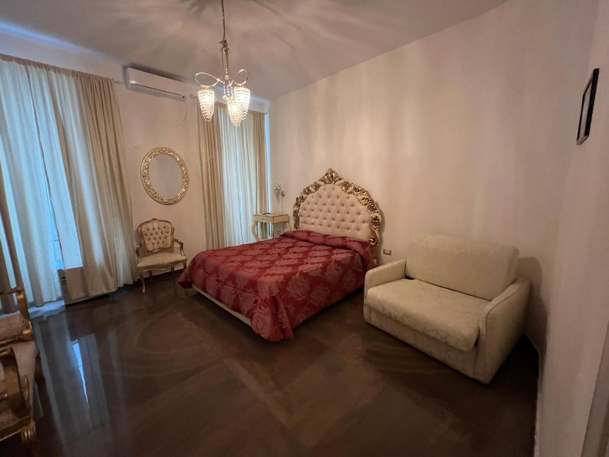 Beb Mariafrancesca Bed & Breakfast Napoli Exterior foto