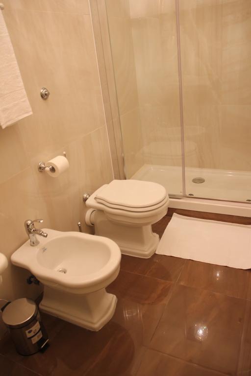 Beb Mariafrancesca Bed & Breakfast Napoli Exterior foto