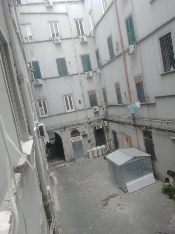Beb Mariafrancesca Bed & Breakfast Napoli Exterior foto