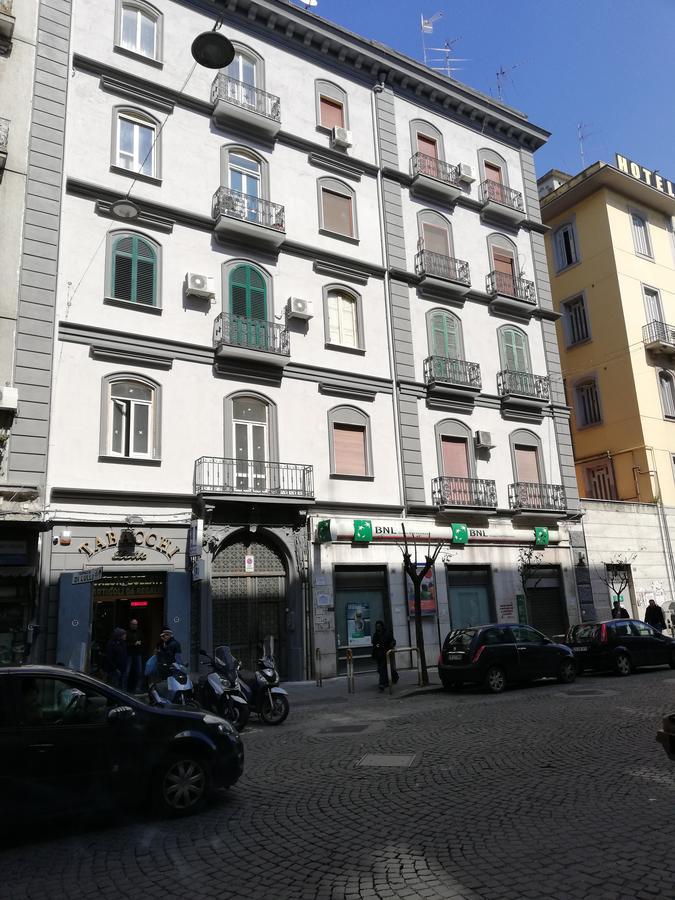 Beb Mariafrancesca Bed & Breakfast Napoli Exterior foto