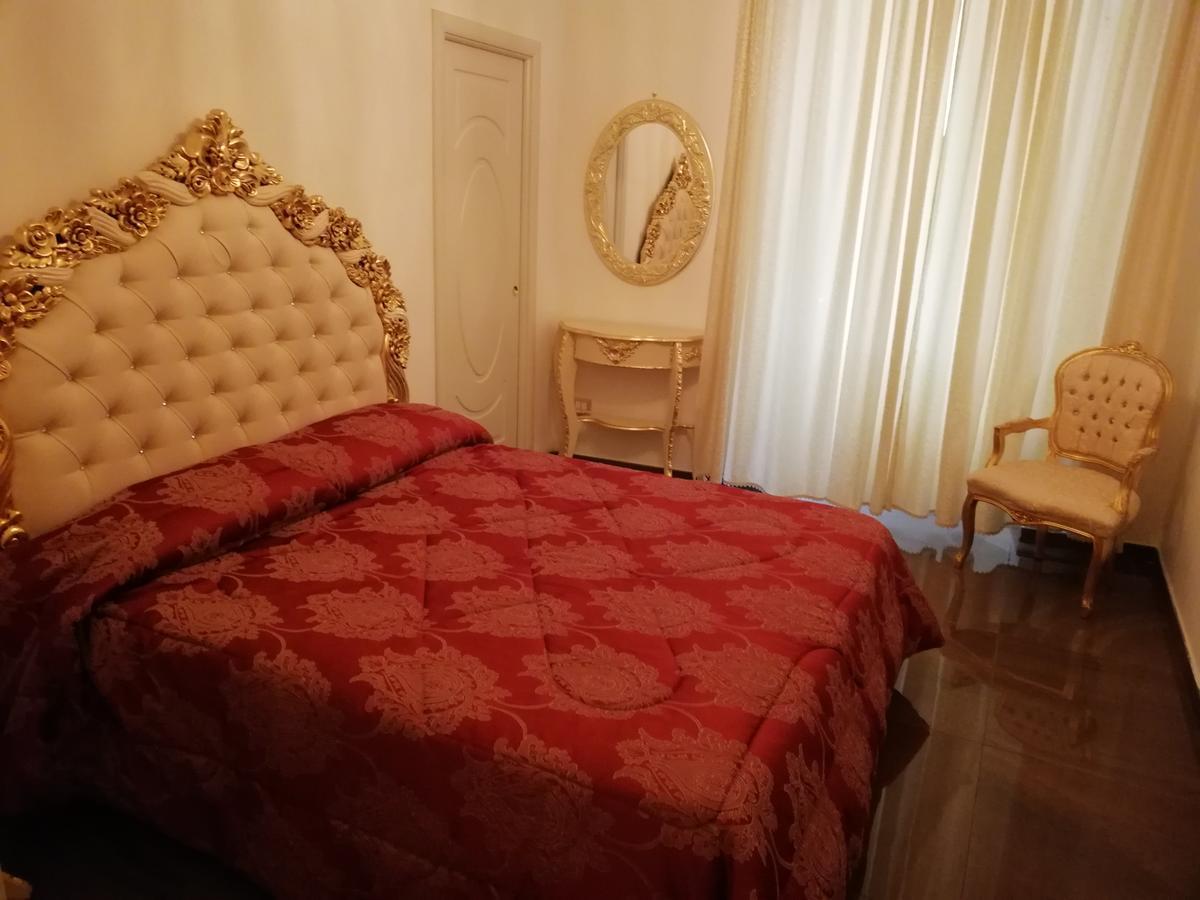 Beb Mariafrancesca Bed & Breakfast Napoli Exterior foto