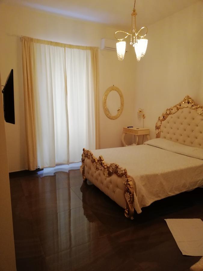 Beb Mariafrancesca Bed & Breakfast Napoli Exterior foto
